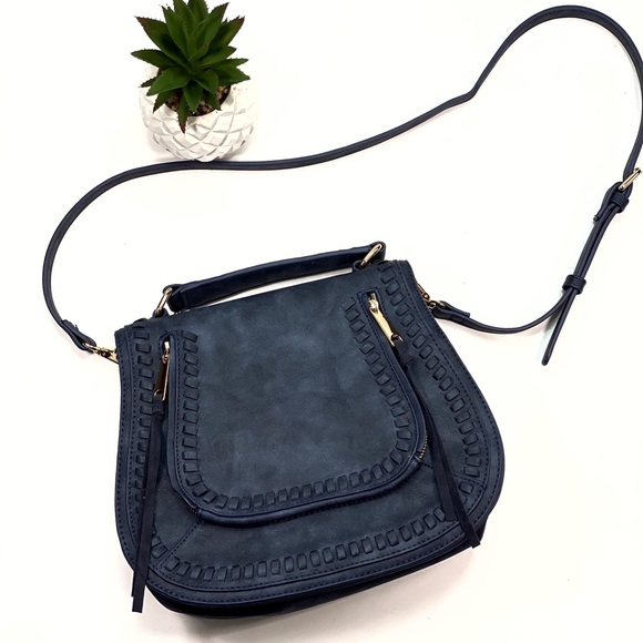 Urban Outfitters Handbags - Urban Expressions Large Boho Crossbody Purse